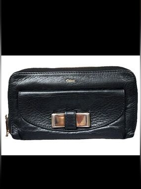 Chloé Black Leather Zip Around Wallet w/ Bow Golden Accents